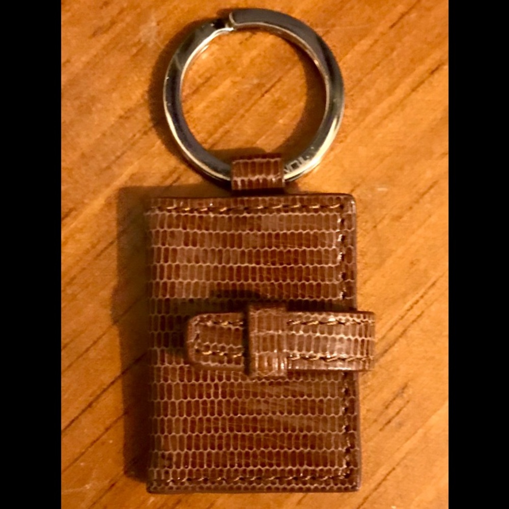 Very cute Tumi keychain